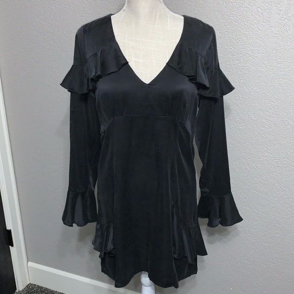 Chaser Dresses & Skirts - Chaser Little Black Dress M